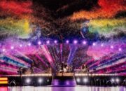 Temui Massa Pendemo, Kapolda Metro Jaya Pastikan Tak Ada Atribut LGBT di dalam Konser Coldplay