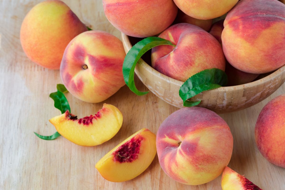 Manfaat Buah Peach untuk Kecantikan dan Kesehatan - LotteMart