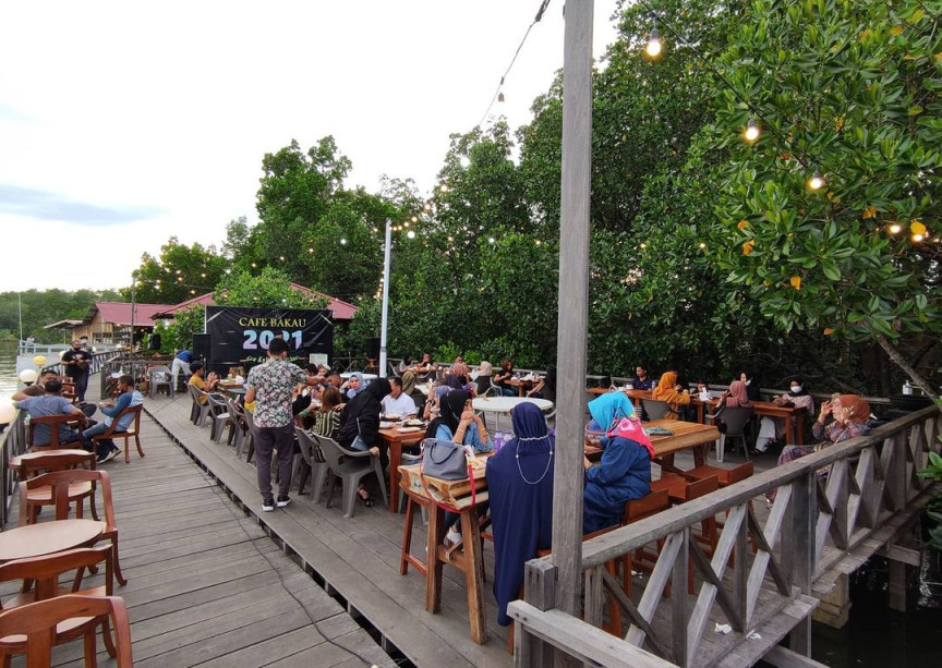 Tempat Makan Murah dan Hits di Kendari, Cocok Buat Wisata