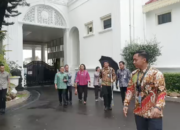 Bolak Balik Istana, Sri Mulyani Bantah Mundur dari Kabinet