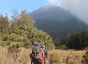 Gunung Menyeramkan Yang Dihuni Oleh Roh-Roh Penunggu: Misteri Di Balik Misi Penjelajah