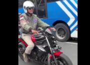 Sama Seperti Jokowi, Ganjar Pranowo Datangi Acara Konser Salam Metal pada GBK Naik Motor Sport, Bedanya Tanpa Stuntman