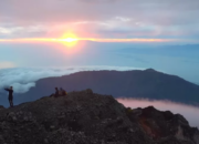 Trekking Seru Di Gunung Indonesia: Menaklukkan Puncak-Puncak Tertinggi Dengan Pemandangan Epik