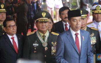 Media Massa Eksternal Soroti Jokowi Beri Prabowo Pangkat Jenderal Kehormatan
