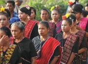 Budaya Nusa Tenggara: Sejarah, Agama, Dan Budaya Tenun