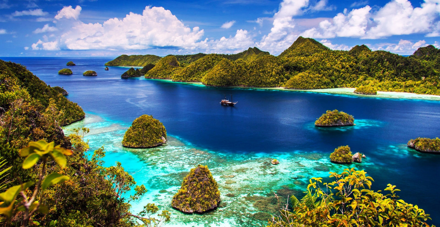 Destinasi Wisata di Indonesia yang Wajib Dikunjungi Traveler