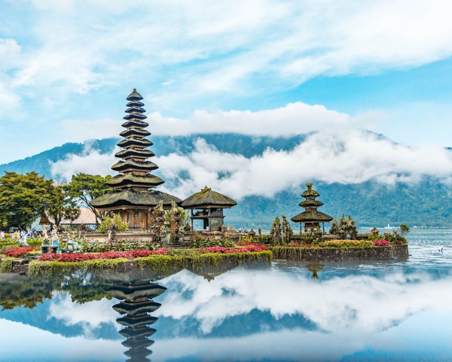 Tempat Wisata di Indonesia yang Populer dan Mendunia - BFI Finance
