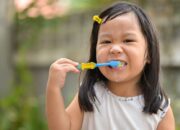 Peran Penting Fluoride Dalam Perawatan Gigi Anak-anak